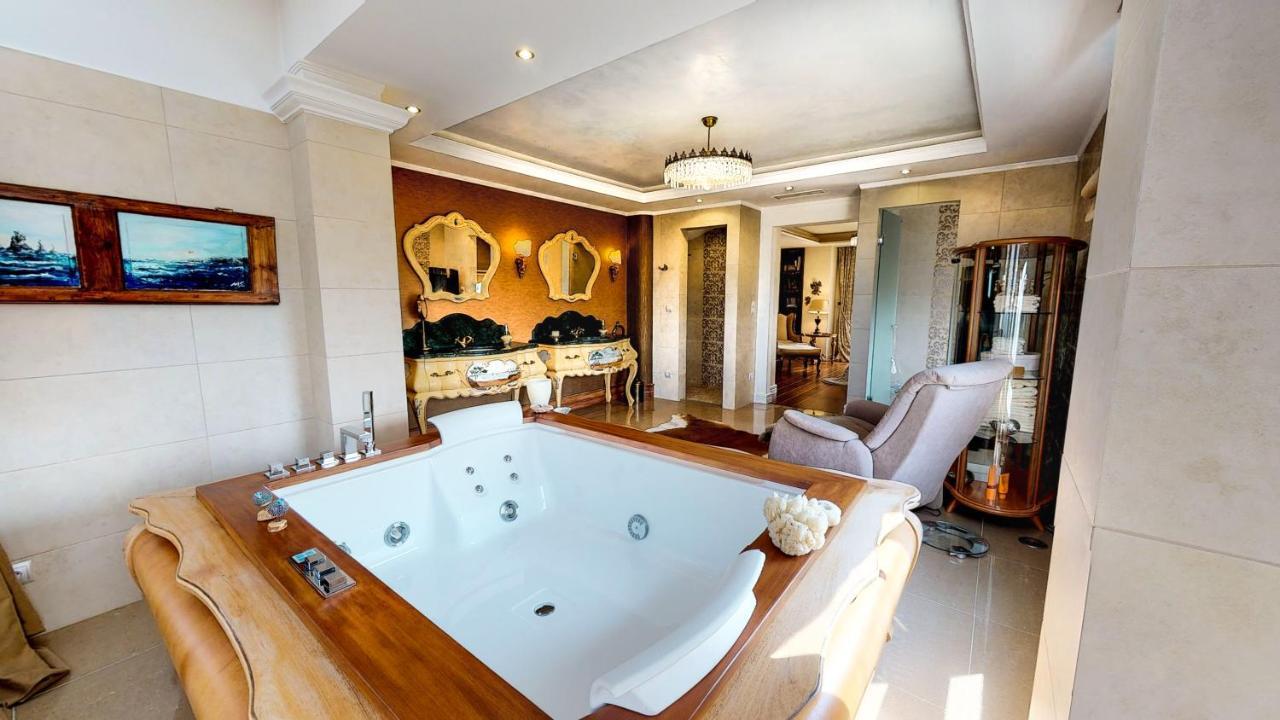 Luxury Villa Allure Dhafnes Exteriör bild