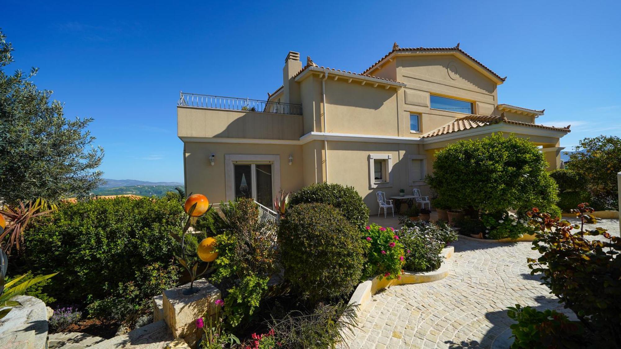Luxury Villa Allure Dhafnes Exteriör bild
