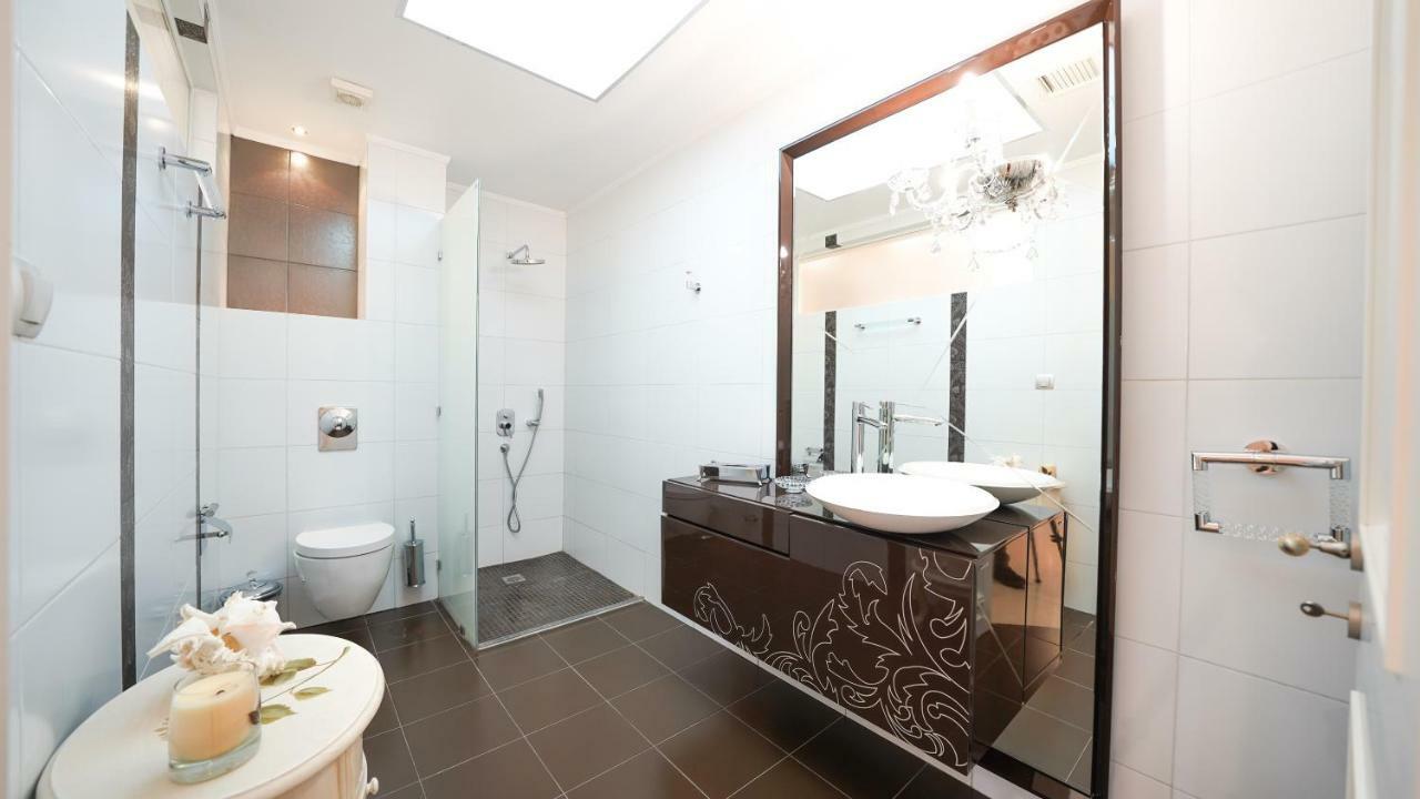 Luxury Villa Allure Dhafnes Exteriör bild